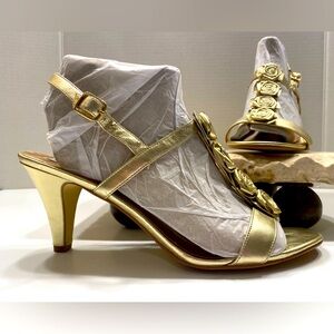Steve Madden Goldwyn Metallic Gold Sandal Heels Sz 10